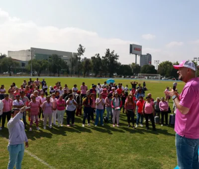 COMUDE LEÓN SE PINTA DE ROSA POR LA SALUD Y LA VIDA