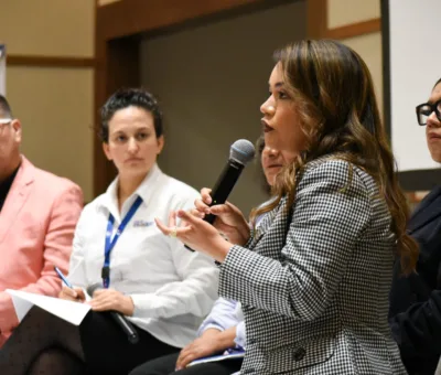 Cinthia Teniente Mendoza asistió al Congreso para el Fortalecimiento del Sector Social de Guanajuato