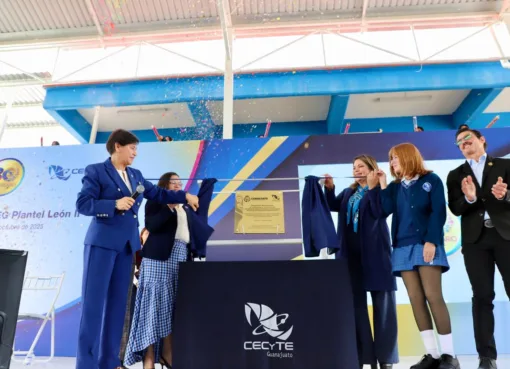 CECyTEG celebra 30 años de historia en el Plantel León II