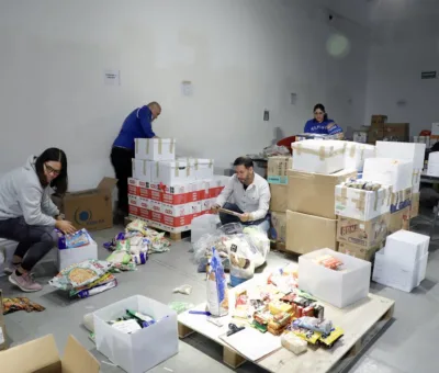 Envían Voluntariado de la Gente y DIF Estatal más de  53 mil artículos en segundo cargamento de ayuda