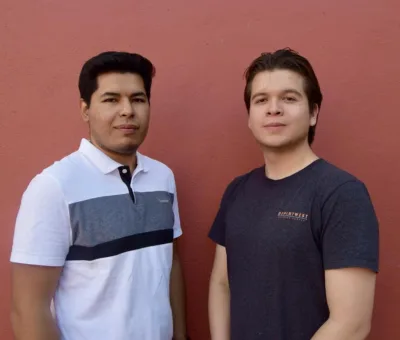 Estudiantes UG ganan dos premios en el Congreso Nacional de Energías Renovables 2025 de la UNAM 