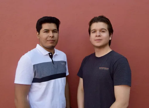 Estudiantes UG ganan dos premios en el Congreso Nacional de Energías Renovables 2025 de la UNAM 