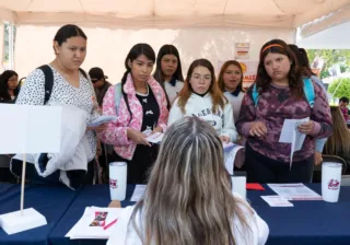 Enlace Laboral Aliadas impulsa la inclusión laboral femenina con más de 400 vacantes en 19 empresas
