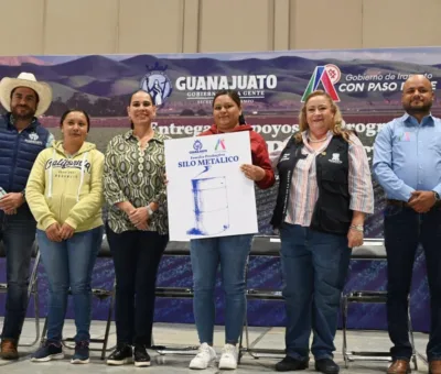 ENTREGAN APOYOS AL CAMPO DE IRAPUATO