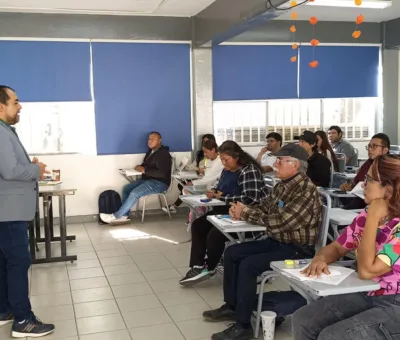 Prepa INN abre puertas, cientos acreditan su prepa en un solo examen