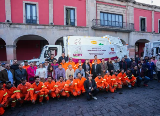 ENTREGAN 10 NUEVOS CAMIONES RECOLECTORES DE BASURA AL PUEBLO DE CELAYA