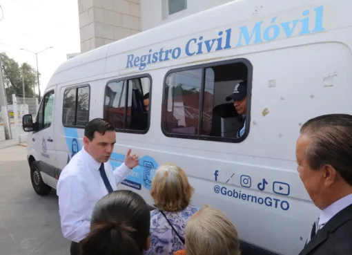 HACEN EQUIPO CANACO Y DEPENDENCIAS DE GOBIERNO PARA ACERCAR SERVICIOS A LAS Y LOS LEONESES