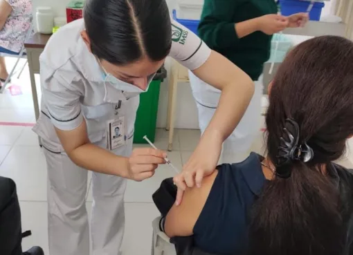 Instala IMSS Guanajuato Centros Masivos de Vacunación en Celaya, León y Salamanca