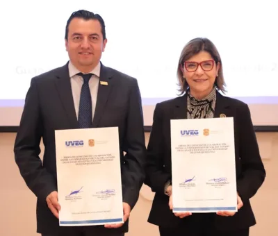 UG y la UVEG suman esfuerzos para impulsar las microcredenciales y la investigación
