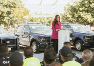 Entrega Gobernadora Patrullas a Municipios de Guanajuato