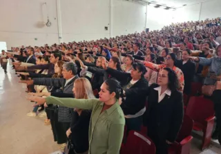 Toman protesta Consejos de Participación Escolar en la Delegación Regional de Educación III León