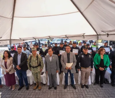 ALIANZA DE SEGURIDAD CIUDADANA ENTREGA RECONOCIMIENTOS A ELEMENTOS DE LA SECRETARÍA DE SEGURIDAD DE CELAYA