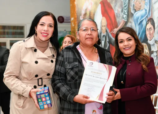 Villagrán conmemora el Día Internacional Contra la Corrupción reconociendo servidores públicos