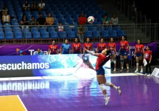 DEBUTA PRIMER EQUIPO PROFESIONAL DE VOLEIBOL FEMENIL EN IRAPUATO
