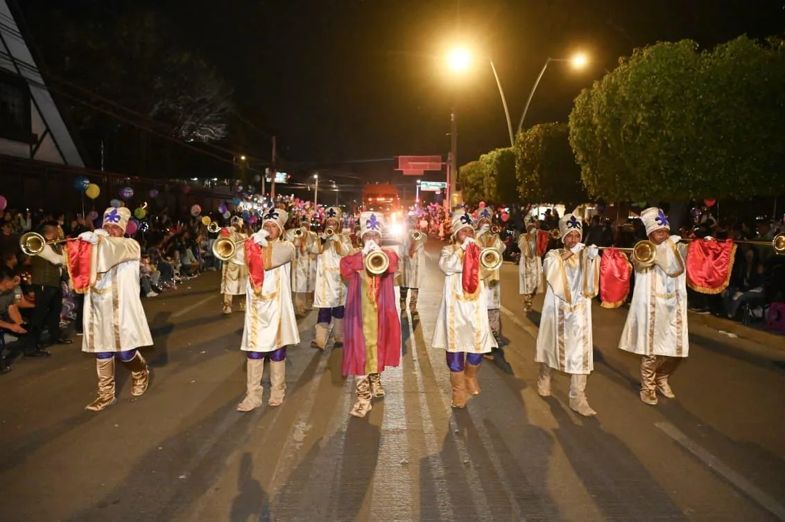 RECORREN MELCHOR, GASPAR Y BALTASAR CALLES DE IRAPUATO