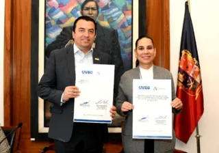 FORTALECE IRAPUATO ACCESO A LA EDUCACIÓN MEDIANTE CONVENIO CON UVEG