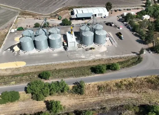 Suma Xonotli a empresas y escuelas  para trabajar por el campo
