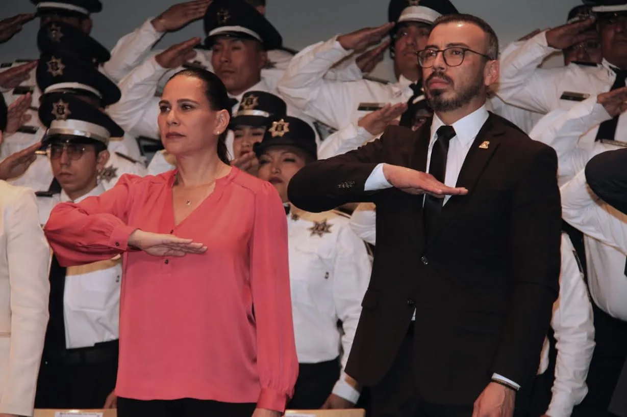 ASCIENDEN A POLICÍAS DE IRAPUATO; RECONOCEN SU ENTREGA Y COMPROMISO