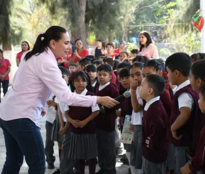 ENTREGAN DISTINTIVO “ESCUELA AZUL” A PRIMARIA DE IRAPUATO