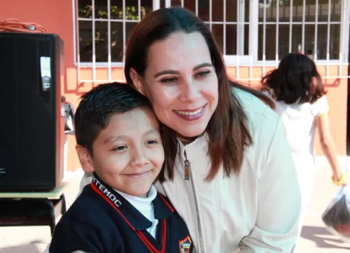 VISITAN PRIMARIA CUAUHTÉMOC CON PROGRAMA ‘LA PRESIDENTA EN TU ESCUELA’