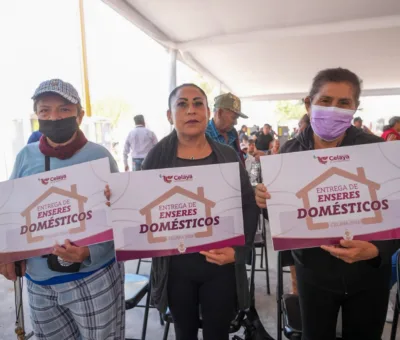 ENTREGAN ENSERES DOMÉSTICOS A FAMILIAS DE LA COLONIA CUAUHTÉMOC AFECTDAS POR LAS LLUVIAS DEL AÑO PASADO