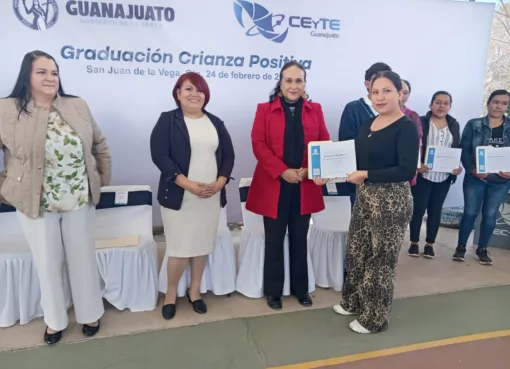 Refuerza CECyTEG Crianza Positiva y Convenios en San Juan de la Vega