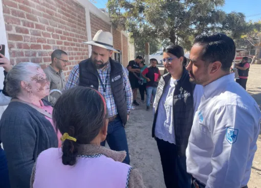 AVANZA REGULARIZACIÓN EN SAN JUAN DE ABAJO; ALE GUTIÉRREZ CONSOLIDA JUSTICIA SOCIAL PARA MÁS FAMILIAS LEONESAS