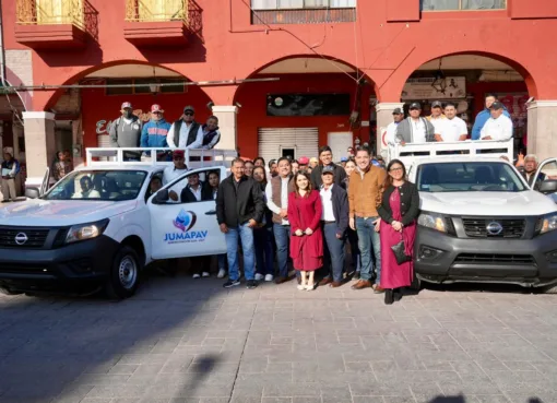 Rinden Honores a la Bandera en Villagrán
