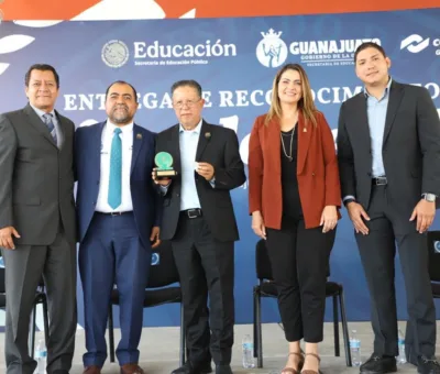 CONALEP Guanajuato reconoce la trayectoria y compromiso de su personal administrativo
