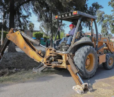 PREVIENE MAURICIO ESTEFANÍA INUNDACIONES: ARRANCA OPERATIVO DE DESAZOLVE Y LIMPIEZA DE CANALES EN CORTAZAR