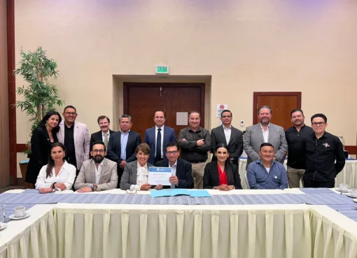 DIALOGA DIRECTORA GENERAL DE SECRETARÍA DE INFRAESTRUCTURA, COMUNICACIONES Y TRANSPORTES EN GUANAJUATO CON CNEMCO