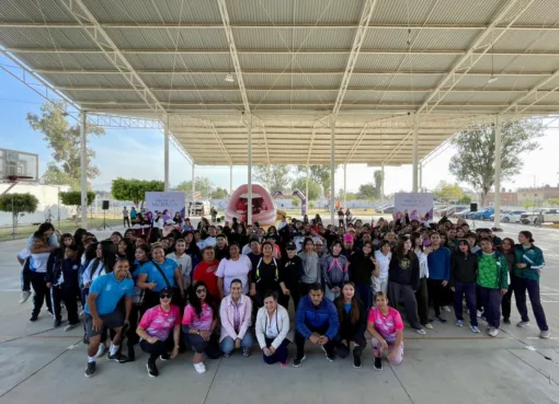 CAPACITAN A NIÑAS Y MUJERES EN TEMAS SALUDABLES