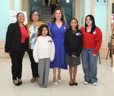 VIVEN 5 NIÑAS Y MUJERES LA EXPERIENCIA DE PRESIDENTA POR UN DÍA