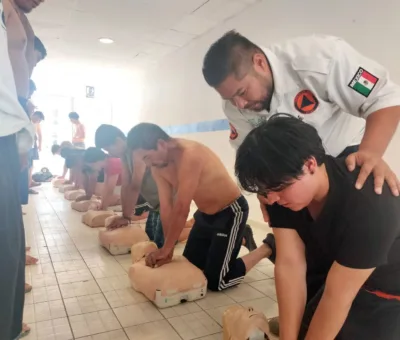 CAPACITA PC A ENCARGADOS DE BALNEARIOS EN TEMAS DE PRIMEROS AUXILIOS