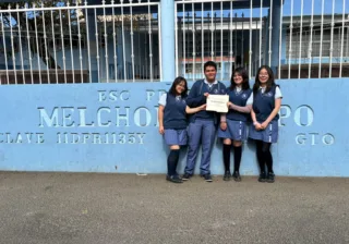 Líderes CECyTEG imparten curso de habilidades tecnológicas en primaria