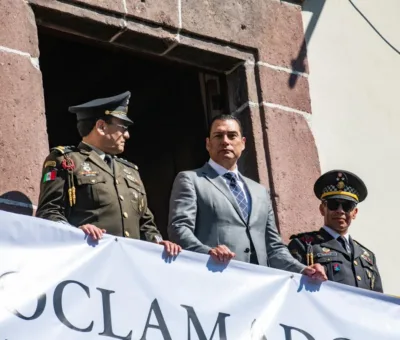 RECIBE PRESIDENTE SANMIGUELENSE AL CONGRESO DEL ESTADO EN SESIÓN SOLEMNE POR 200 AÑOS DE SAN MIGUEL DE ALLENDE COMO CIUDAD