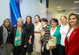 CON PROGRAMAS DE CAPACITACIÓN, EQUIPAMIENTO Y APOYO AL SECTOR COMERCIO, LA ECONOMÍA DE LEÓN AVANZA