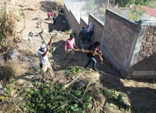 La comunidad del Palenque se unió para limpiar el arroyo