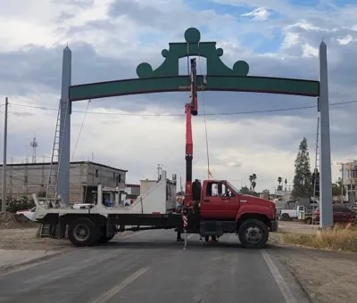 Sustituyen arco de bienvenida de la ciudad, anuncio con más de 30 años que estaba en malas condiciones.