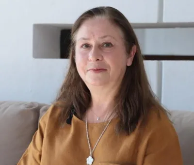 La lengua es nuestra personalidad, nuestro pensamiento y nuestro ser, señala especialista UG en el Día Mundial del Idioma Español