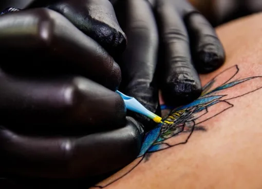SSG supervisa establecimientos de tatuajes y perforaciones