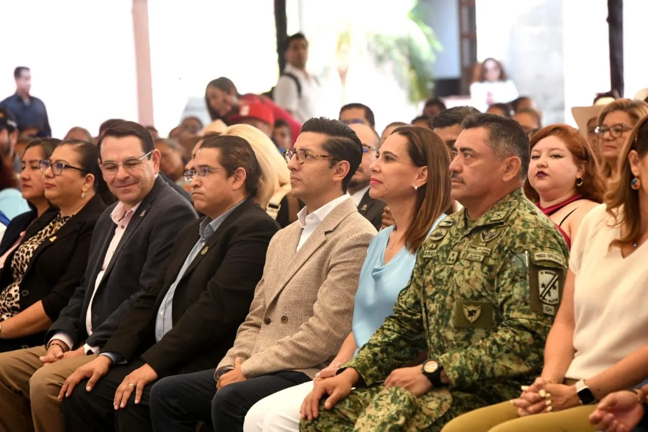 FERIA DE LAS FRESAS ROMPE RÉCORDS Y POSICIONA A IRAPUATO COMO REFERENTE FAMILIAR DEL BAJÍO