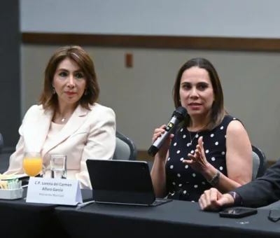 COMPARTE GOBIERNO DE IRAPUATO CON NOTARIOS AVANCES EN DESARROLLO URBANO