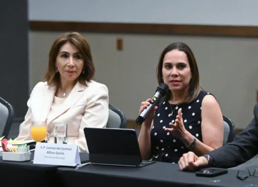 COMPARTE GOBIERNO DE IRAPUATO CON NOTARIOS AVANCES EN DESARROLLO URBANO