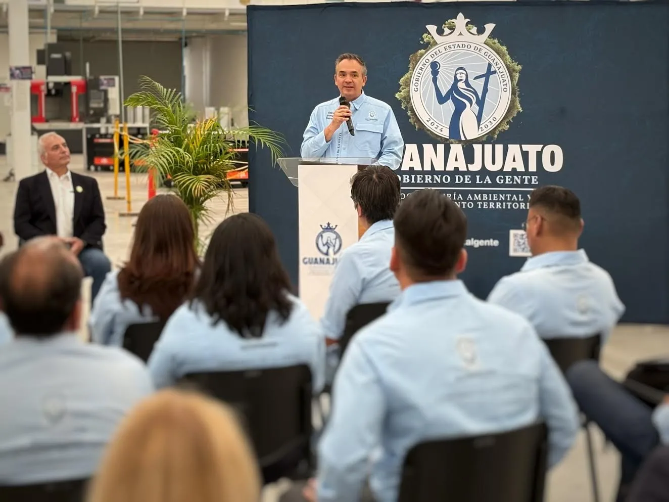 Procuraduría Ambiental entrega Distintivos Buenas Prácticas Ambientales a IECA