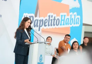 Dan certidumbre jurídica a más familias leonesas con el Programa “Papelito Habla”