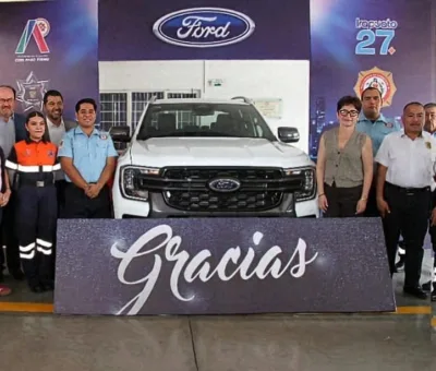 FORTALECE FORD MÉXICO A BOMBEROS DE IRAPUATO CON DONACIÓN DE VEHÍCULO