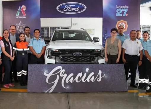 FORTALECE FORD MÉXICO A BOMBEROS DE IRAPUATO CON DONACIÓN DE VEHÍCULO