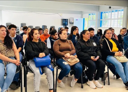 Impulsa CECyTEG la crianza positiva en familias de la comunidad educativa