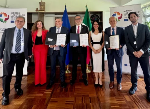 Firma Guanajuato convenio con Jalisco en materia vehicular